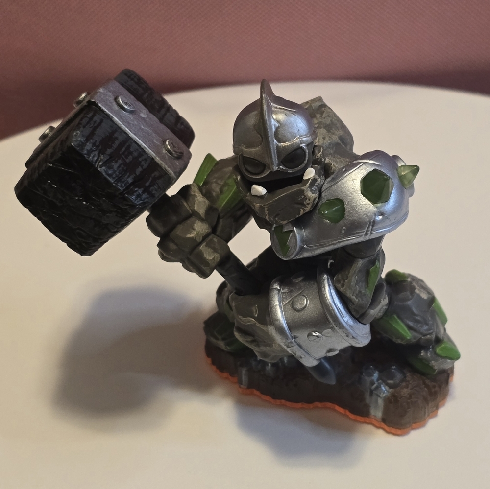Crusher Skylanders Giants Crusher Character Figure Wii U [ Read Details ]